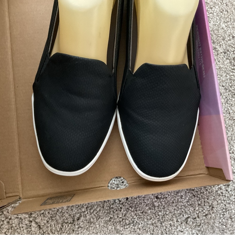 Dr. Scholl's Black Slip-On Athletic Shoes with White Soles - Picture 2 of 11